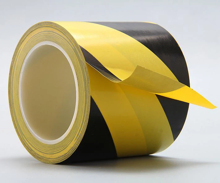 Cinta de marcado de línea de piso de PVC amarillo / negro Cinta de advertencia de peligro  50 mmx 33 m